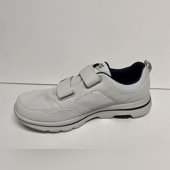 Skechers Mens Go Walk 5 Wistful Sneaker White Size 14EWW
